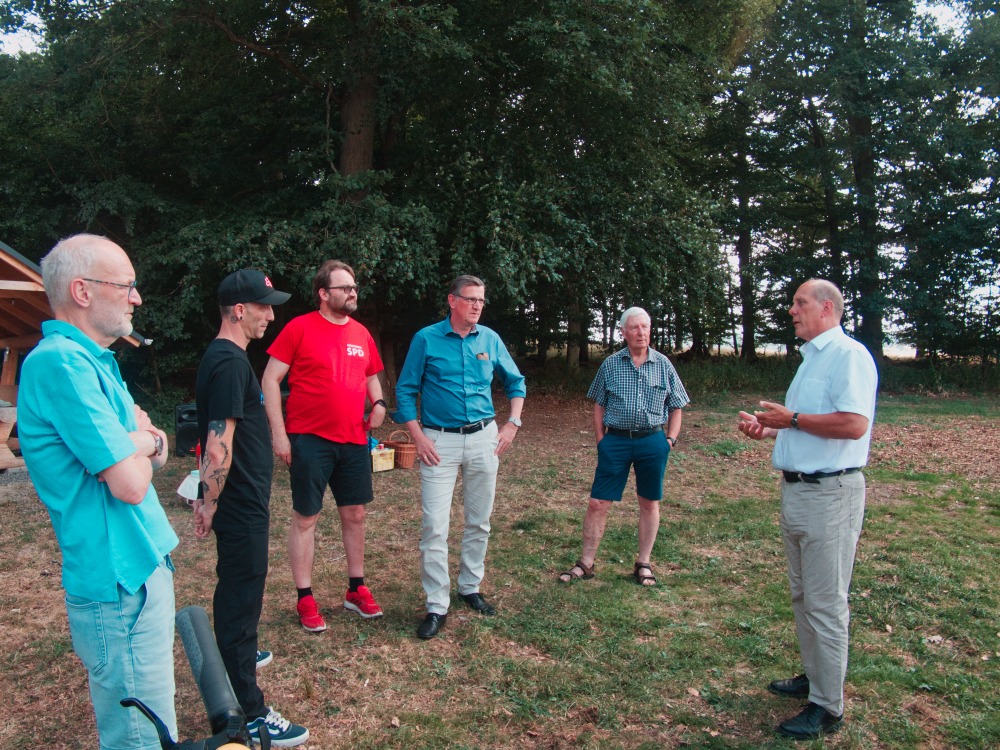 Politischer Boxenstopp im Grünen: MdB Martin Rabanus besucht den Flow-Trail in Laufenselden